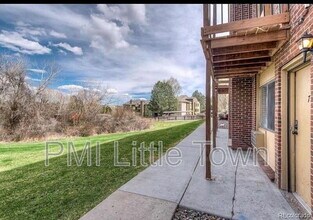 5995 W Hampden Ave in Denver, CO - Foto de edificio - Building Photo