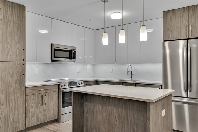 771 Harrison Ave, Unit 6 in Boston, MA - Building Photo - Building Photo