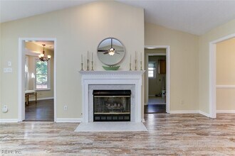 450 Supplejack Ct in Chesapeake, VA - Building Photo - Building Photo