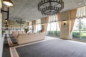 5555 Collins Ave in Miami, FL - Building Photo - Building Photo