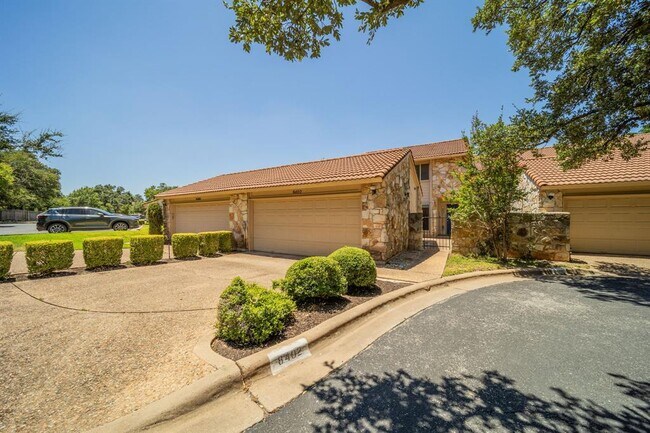 8402 Alta Mesa in Austin, TX - Building Photo - Building Photo