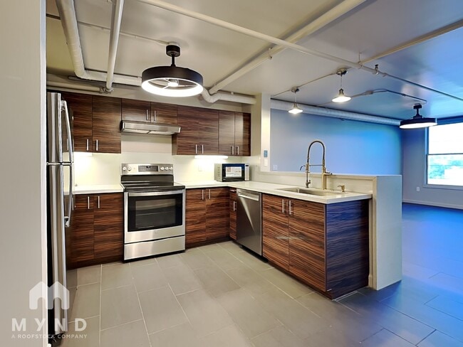 535 W Thomas Rd in Phoenix, AZ - Foto de edificio - Building Photo