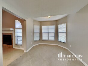 1261 Dockside Dr in Lutz, FL - Building Photo - Building Photo