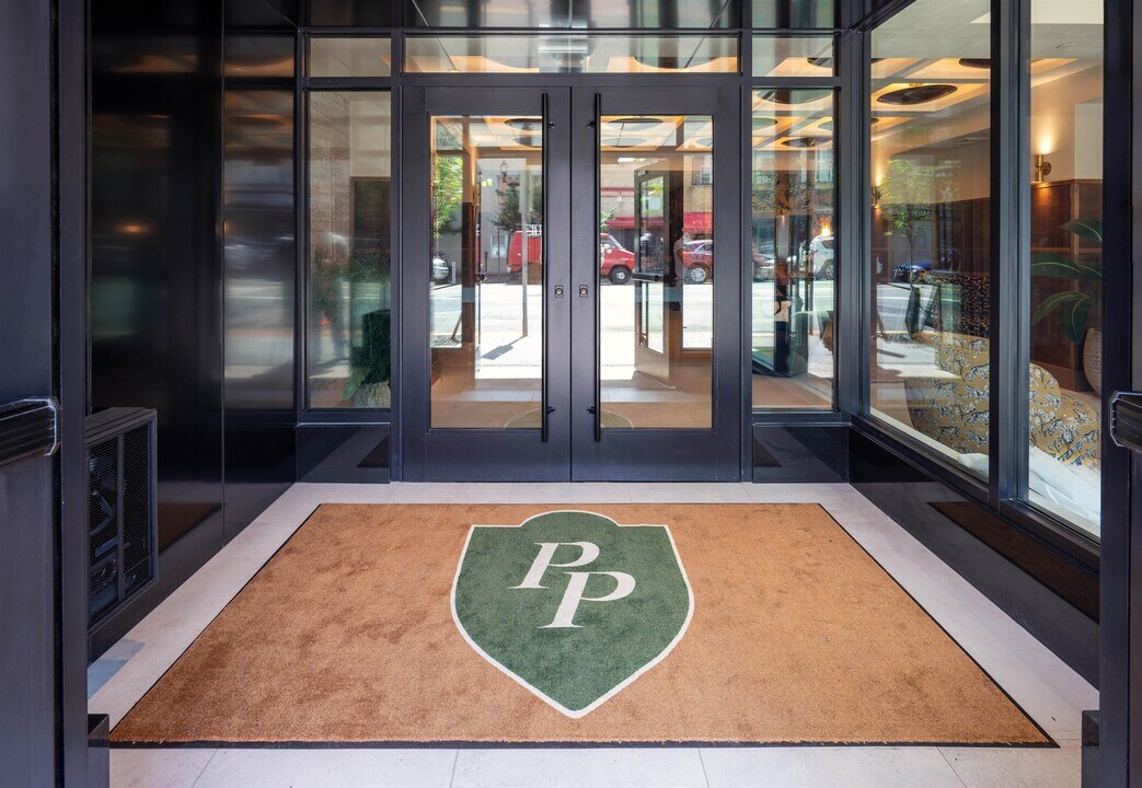 857 Bergen Ave in Jersey City, NJ - Building Photo