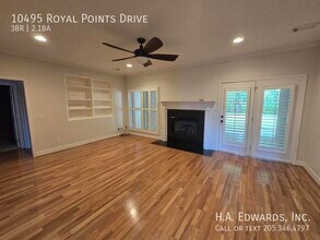 10495 Royal Points Dr in Northport, AL - Building Photo - Building Photo