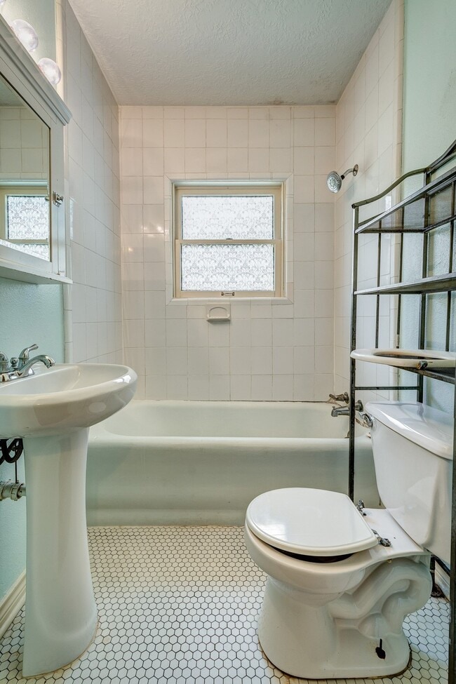 122 North St in Houston, TX - Building Photo - Building Photo