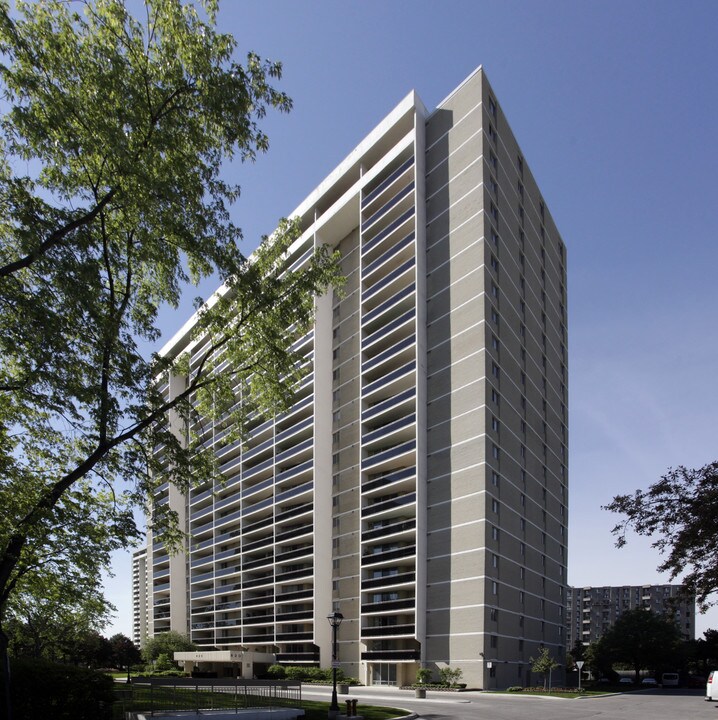 Millgate Manor in Toronto, ON - Building Photo