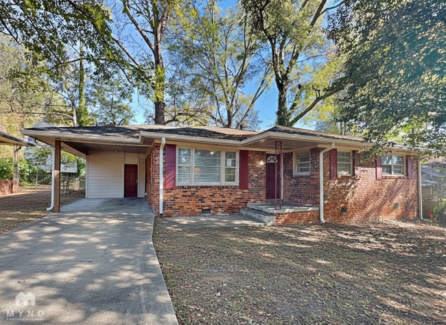 property at 1768 Santa Cruz Dr