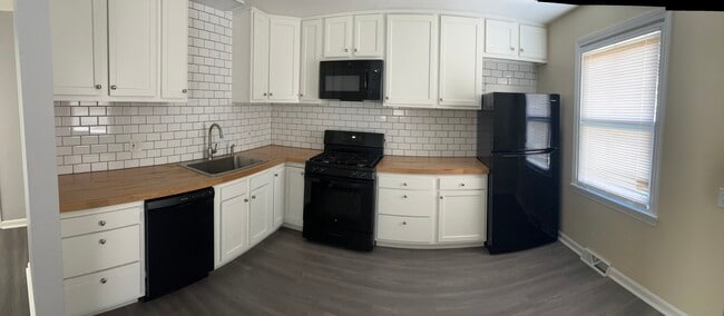 5023 Forest Park Pl, Unit 5023