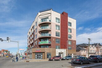 1402 Centre A St NE in Calgary, AB - Building Photo - Building Photo