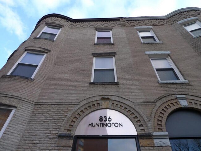 836 Huntington Ave