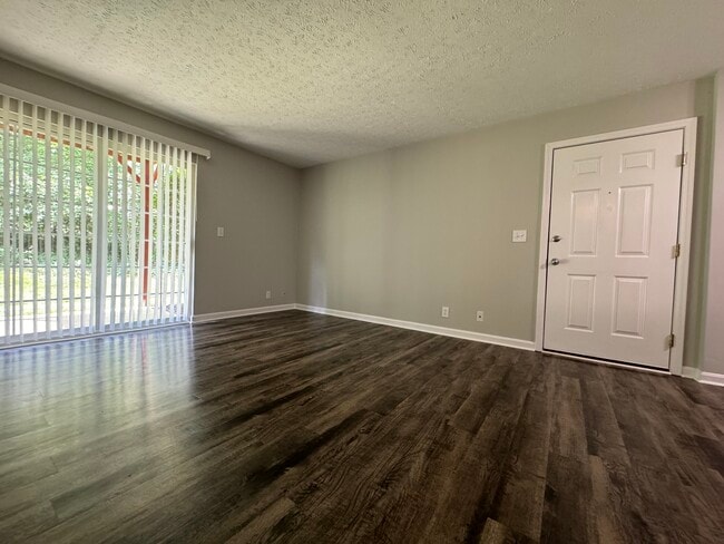 226 Yager Ave in La Grange, KY - Building Photo - Building Photo