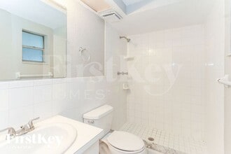 10816 Leeds Rd in Port Richey, FL - Building Photo - Building Photo