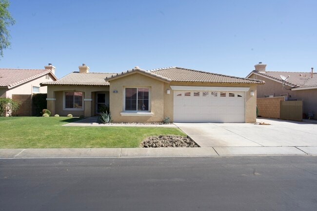 80570 Philadelphia Ave in Indio, CA - Building Photo - Building Photo