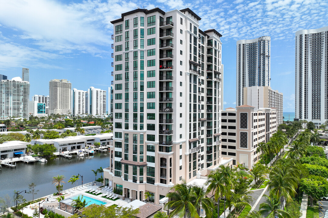 Marina del Viento in Sunny Isles Beach, FL - Building Photo