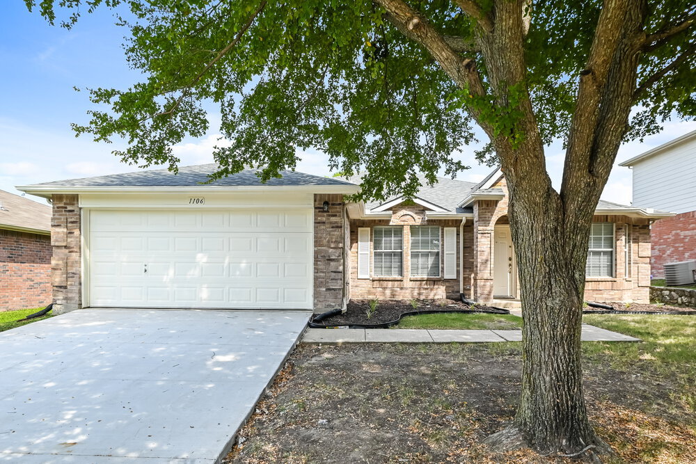 1106 Halifax Ln in Forney, TX - Building Photo