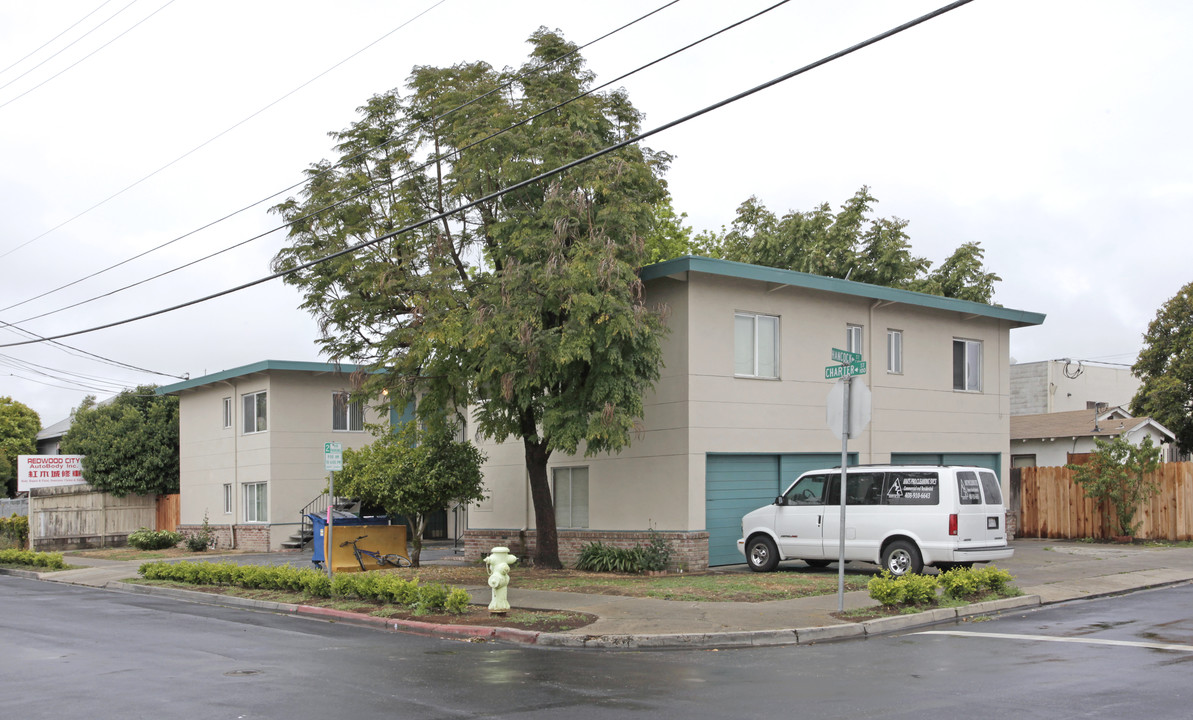 95 Charter St in Redwood City, CA - Building Photo