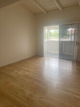 1300 Saratoga Ave in Ventura, CA - Building Photo - Building Photo