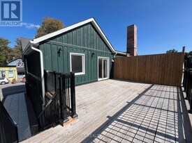 203 Main St in Schomberg, ON - Building Photo