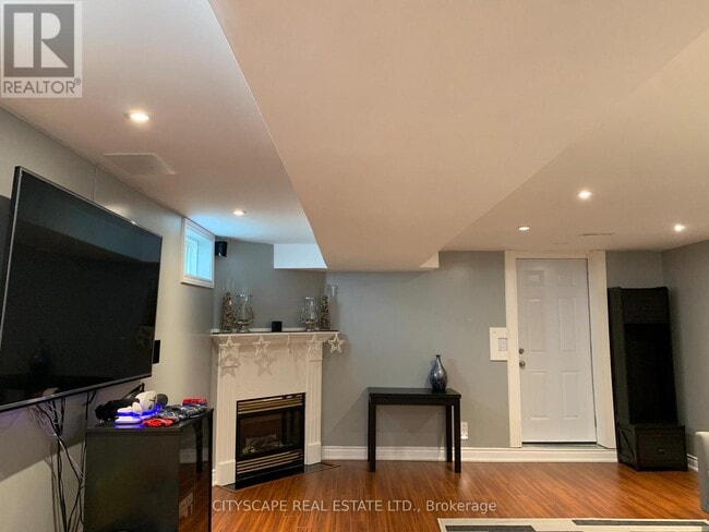 property at 7122 Para Pl
