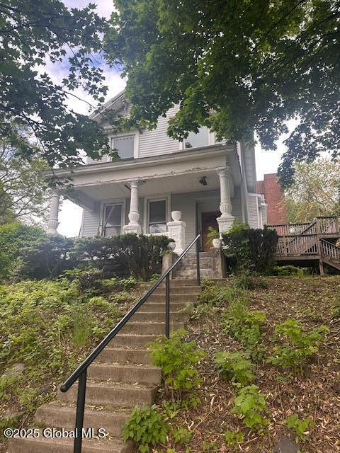 property at 238 8th St