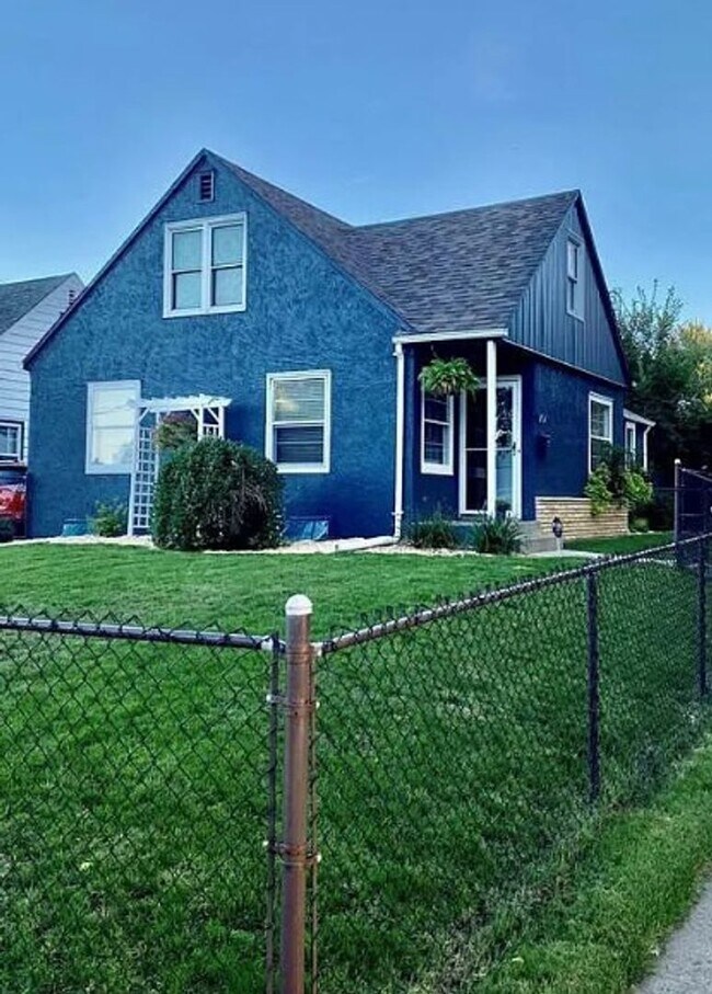 707 E 26th St in Sioux Falls, SD - Building Photo - Building Photo