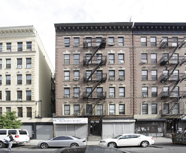 12 Old Broadway in New York, NY - Foto de edificio - Building Photo