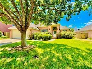 902 Cashew Ln