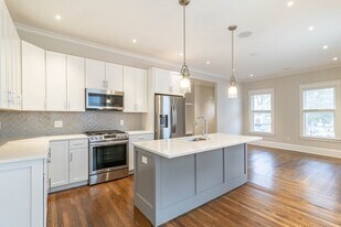 151 Beaver St, Unit 1 in Boston, MA - Building Photo