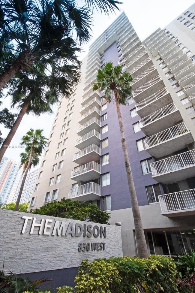 property at 850 N Miami Ave