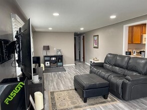 2434 N Long Lake Rd in Fenton, MI - Building Photo - Building Photo