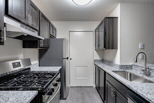 Meadowood Park of Wixom in Wixom, MI - Building Photo