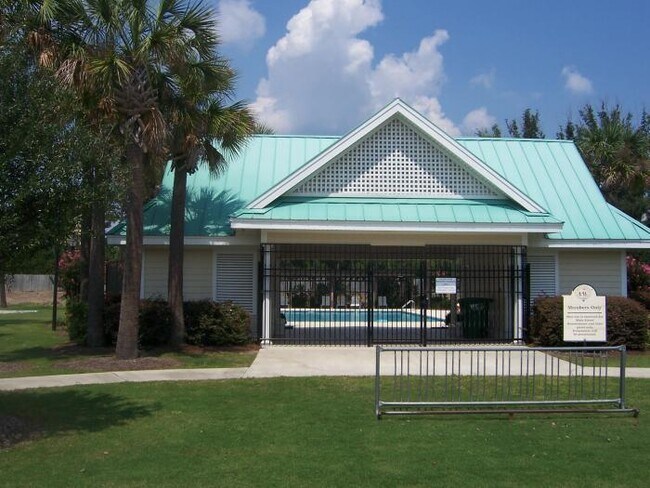 387 Shady Hill Cir in Richmond Hill, GA - Building Photo - Building Photo