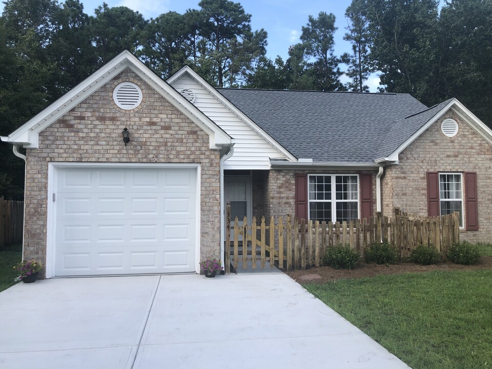 334 Brighton Rd in Wilmington, NC - Foto de edificio