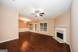 75 Bellaire Ln in Newnan, GA - Building Photo - Building Photo