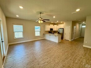 6029 Royal Port Ct in Bellview, FL - Foto de edificio - Building Photo