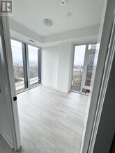 5 Quarrington Ln in Toronto, ON - Building Photo - Building Photo
