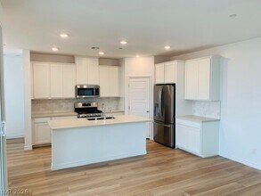 3722 Rosy Carina Pl in Henderson, NV - Building Photo - Building Photo