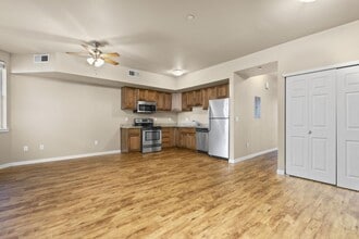 140 E 1st St in Loveland, CO - Building Photo - Building Photo