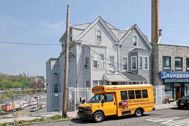 5 Terrace View Ave in Bronx, NY - Building Photo - Building Photo