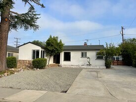 419 St Augustine Ave in Claremont, CA - Building Photo