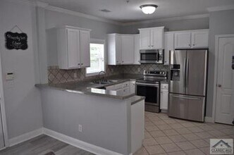 259 Oconee River Cir in Athens, GA - Building Photo - Building Photo