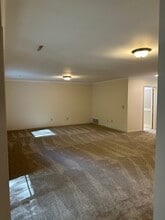 Oak Brook Commons in Clifton Park, NY - Building Photo - Building Photo