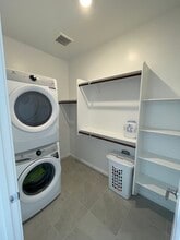 11832 E Primrose Ln, Unit Mother-in-law Suite in Florence, AZ - Foto de edificio - Building Photo