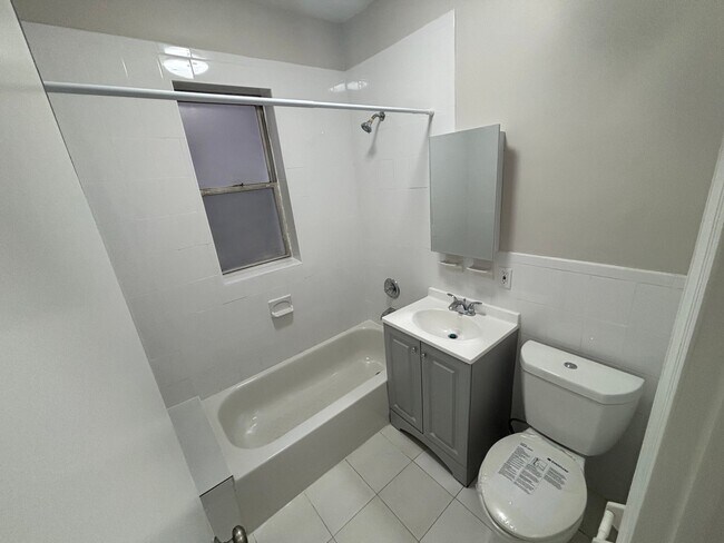 332 61st St in West New York, NJ - Building Photo - Building Photo