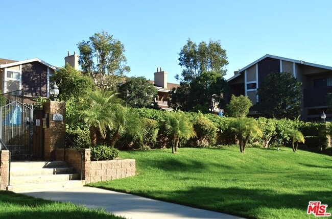 property at 5848 Canterbury Dr