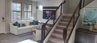 5750 W Raymond St in Phoenix, AZ - Building Photo