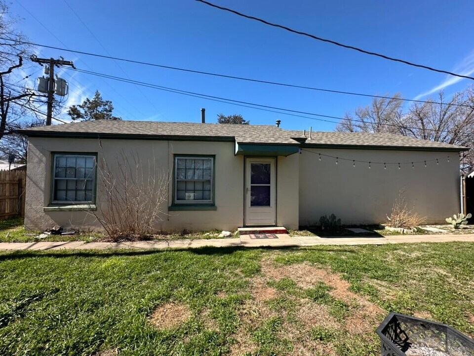 2505 22nd St in Lubbock, TX - Building Photo