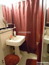 349 Pleasant St, Unit A1-19 in Malden, MA - Building Photo - Building Photo