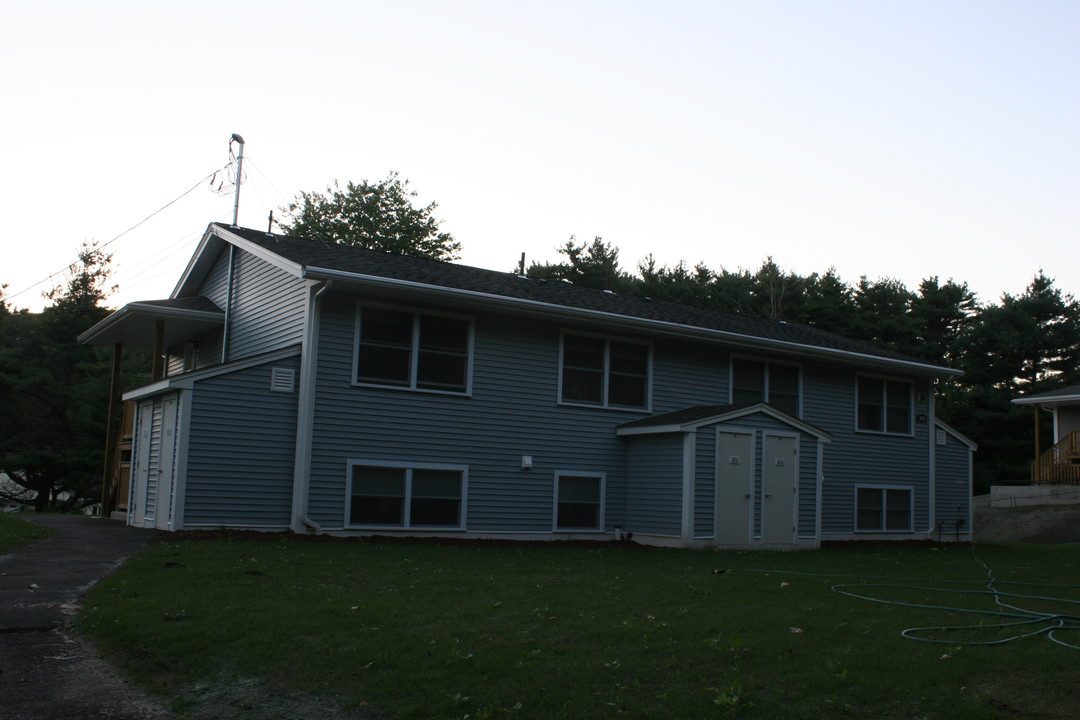 Woodland Walk in Charlton, MA - Building Photo